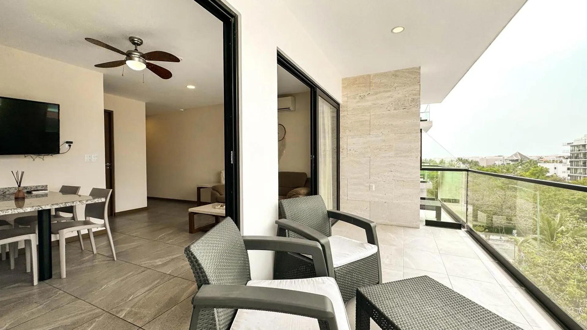 Ξενοδοχείο Grand Fifty Suites Πλάγια Ντελ Κάρμεν